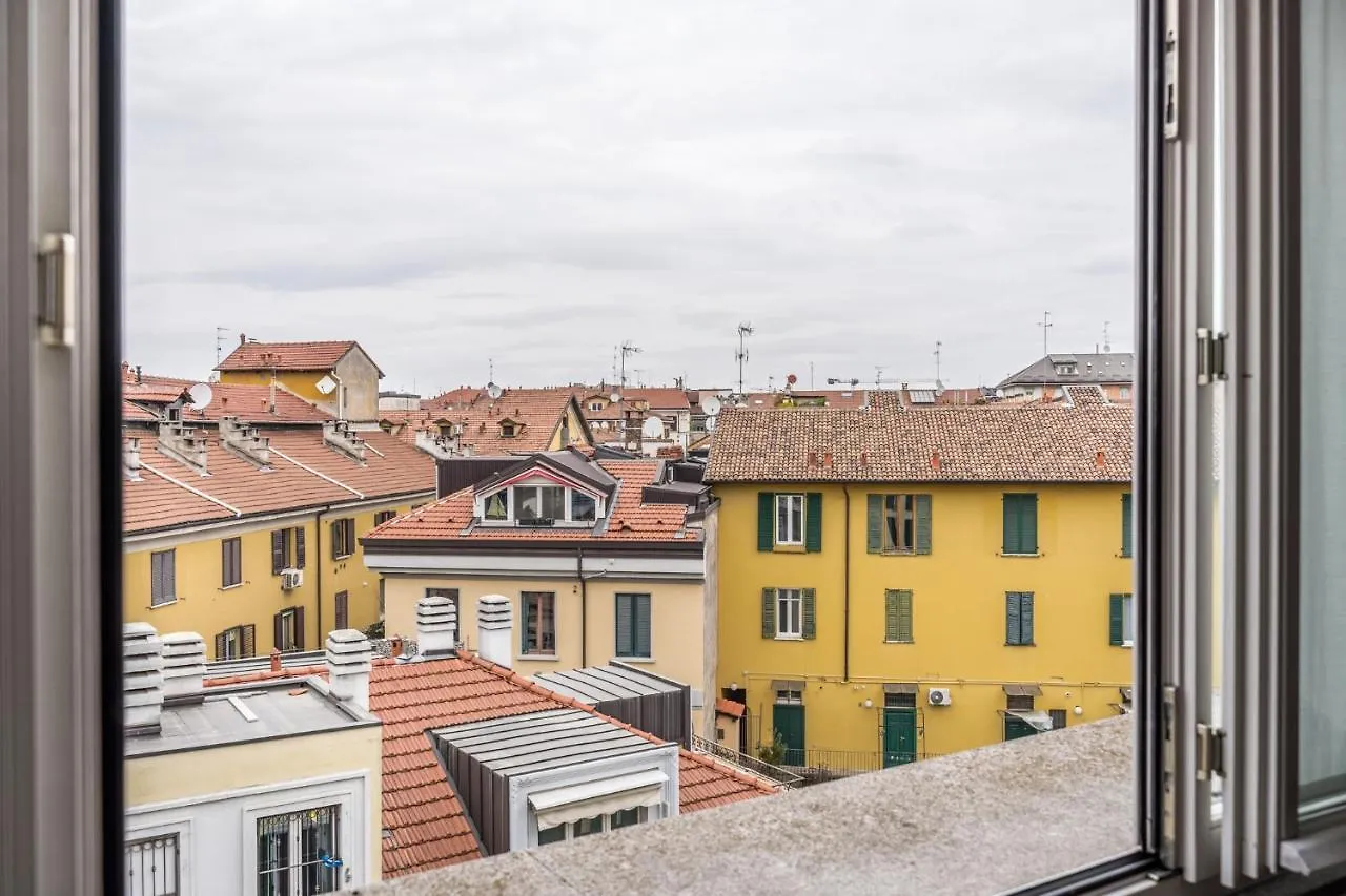 The Orange Attic - Navigli Area Apartment Milan